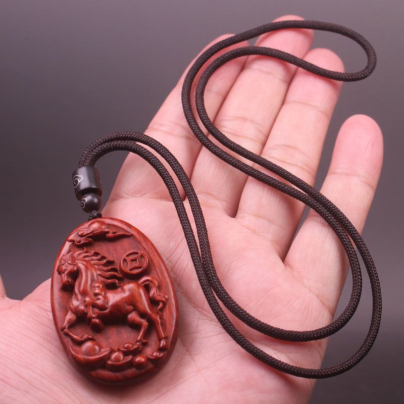 สร้อยคอไม้จันทน์สีแดงแกะสลักรู - Woodworking Horse บทวิจารณ์และราคา